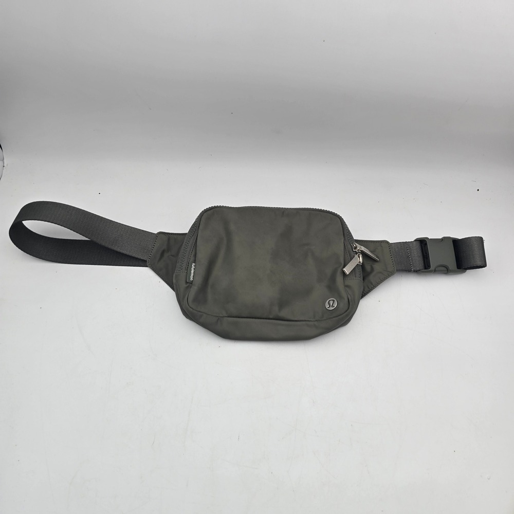 Lululemon Everywhere Belt Bag 1L Olive Green Adjustable Strap Waist Pack Fanny